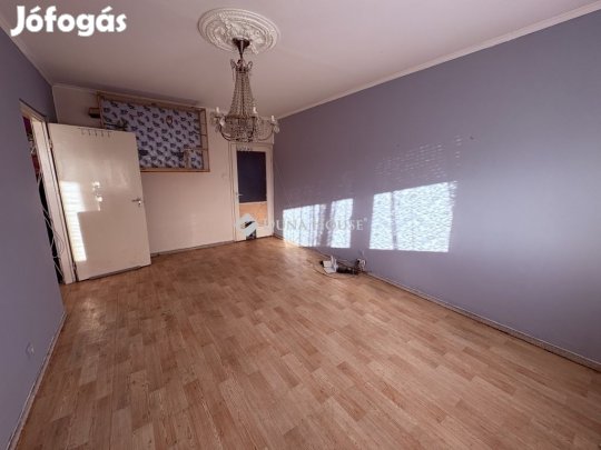 Belvárosi eladó lakás