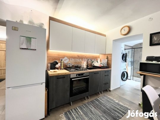Belvárosi felújított 49nm-es lakás Szombathelyen