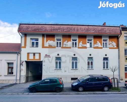 Belvárosi földszinti 36m2 lakás! (akár garázzsal)