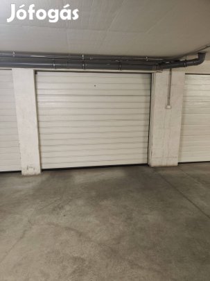 Belvárosi garázs kiadó