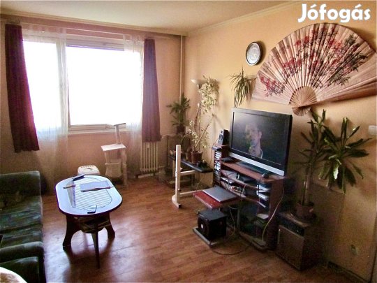 Belvárosi garzon Debrecen szívében eladó