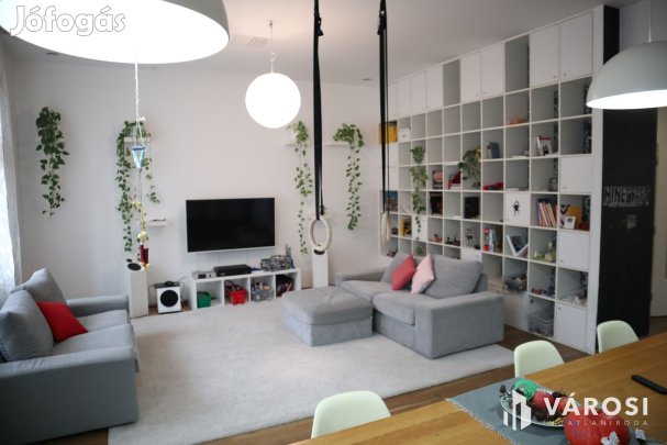 Belvárosi hangulatos lakás, a Vadász utcában!