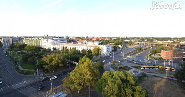 Belvárosi lakás eladó!