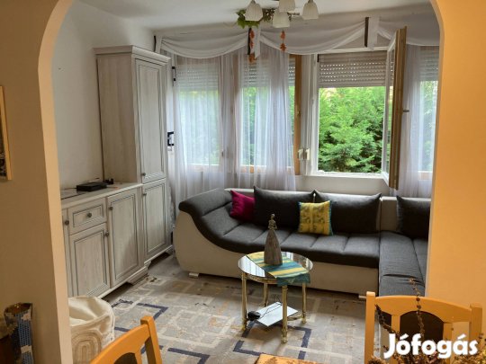 Belvárosi lakás kiadó!