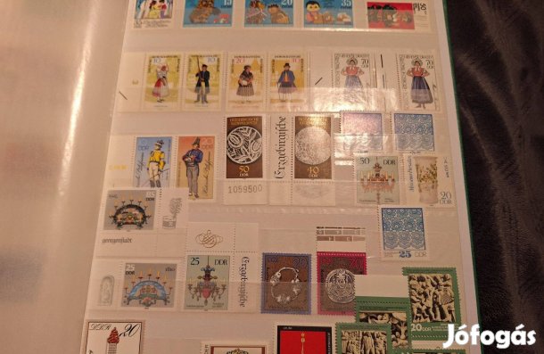 Bélyegalbum DDR postatiszta bélyegekkel
