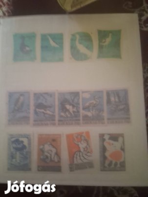 Belyegalbumok több száz belyeg