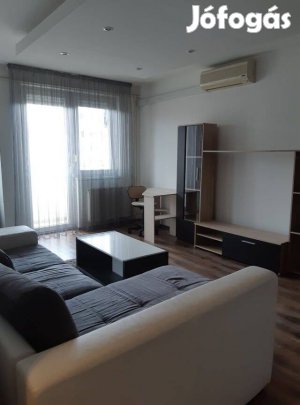 Bem téren azonnal költözhető, klímás, egyedi fűtéses lakás kiadó!