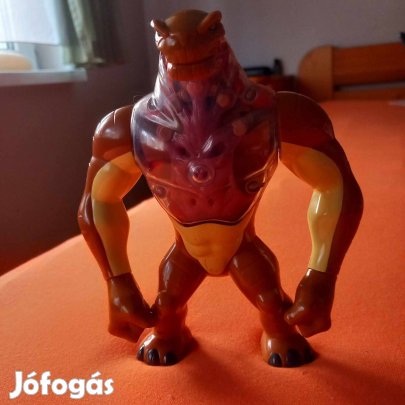 Ben 10 Dinoszaurusz eladó