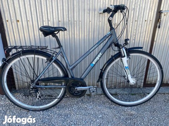 Benger 28-as aluvázas agydinamós Trekking kerékpár