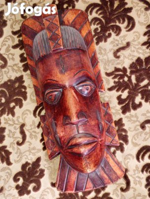 Beninből származó fa maszk, 16000ft óbuda