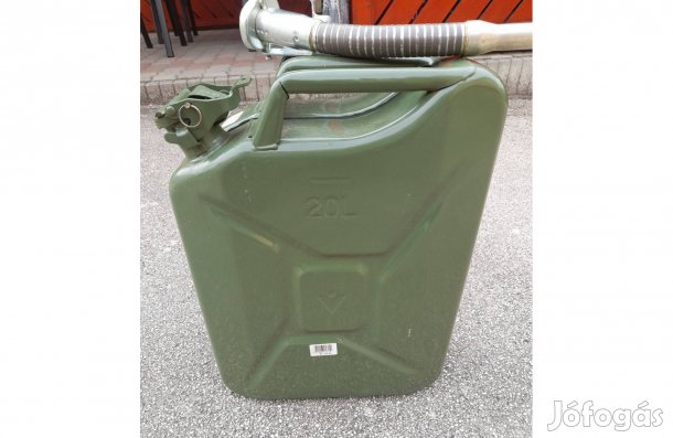 Benzines 20 literes fém marmonkanna zöld színben + extra kiegészítő rá