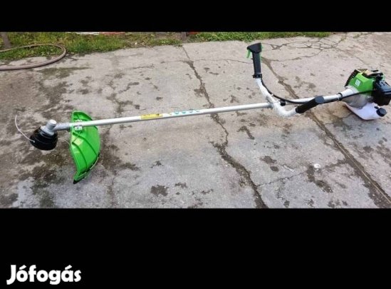 Benzines Fükasza dobozában eladó 