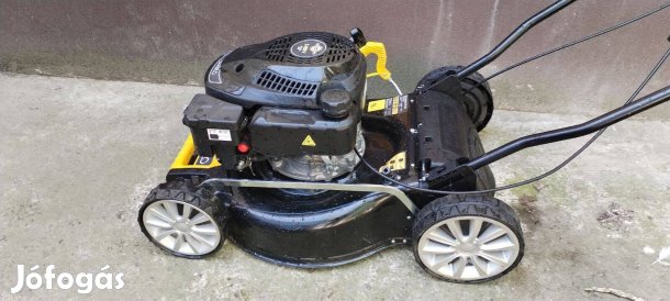 Benzines fűnyíró 3,4LE /kosár nélkül/Stabilo Eco Wheeler ST 463