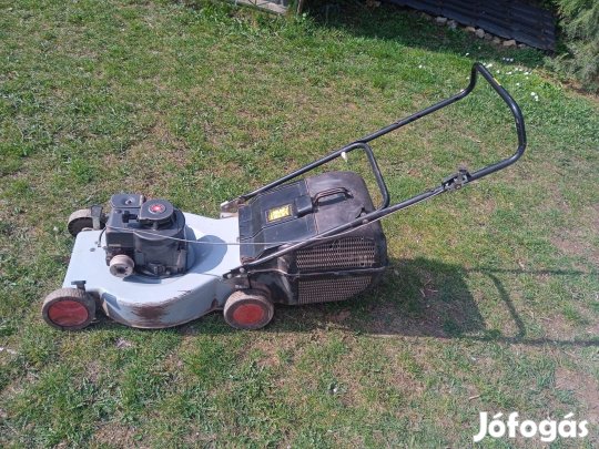 Benzines fűnyirógép 15 ezer ft