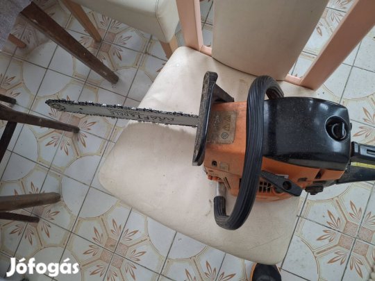 Benzines láncfűrész