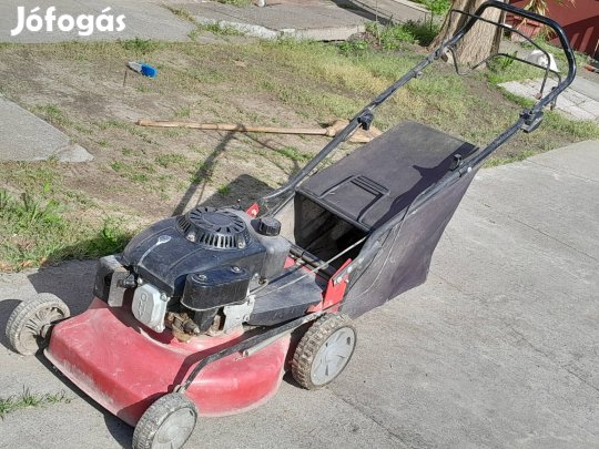 Benzinmotoros önjáró fűnyíró