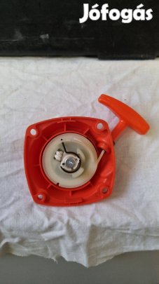 Berántószerkezet 101mm két lyuk közötti mérettel, fűkasza berántó