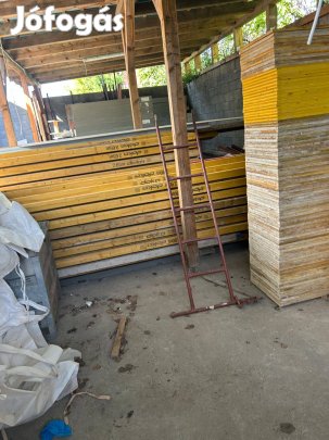 Bérbe adó Dóka födém zsalu rendszer