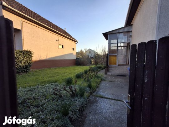 Berettyóújfalu eladó családi ház!