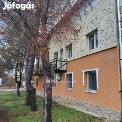 Berettyóújfalui 58 nm-es lakás eladó