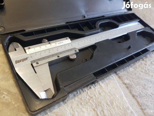 Berger Tolómérő mélységmérővel