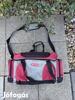 Berkley nagy pergető táska horgásztáska