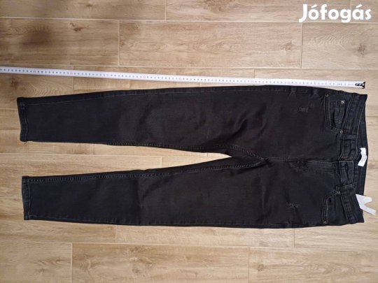 Bershka 38-as lány / női fekete farmer