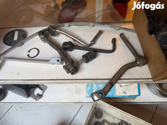 Berúgó és sebváltó karok (Smkerékpár alkatrész) 06húsz943 6613