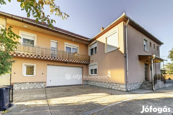 Besenyőteleki 220 nm-es ház eladó