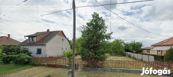 Besenyszög településen építési telek eladó