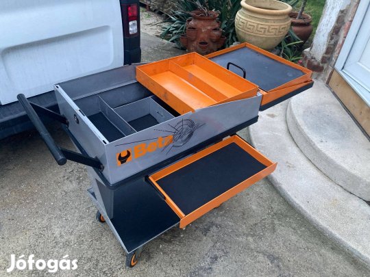 Beta szerszámoskocsi