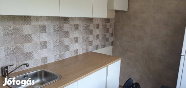 Bethlen utcán 2+1 szobás lakás eladó!