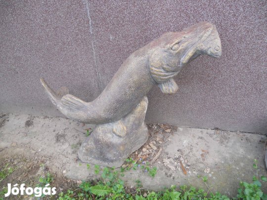 Beton kerti szobor eladó