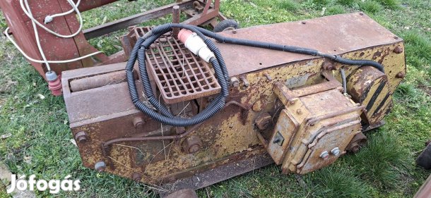 Betonvas vágó, betonvas hajlító és betonkeverő 