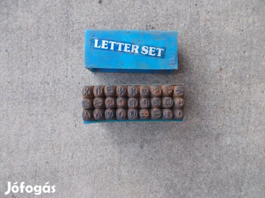 Betűbeütő 6,0 mm-es, műanyag dobozban