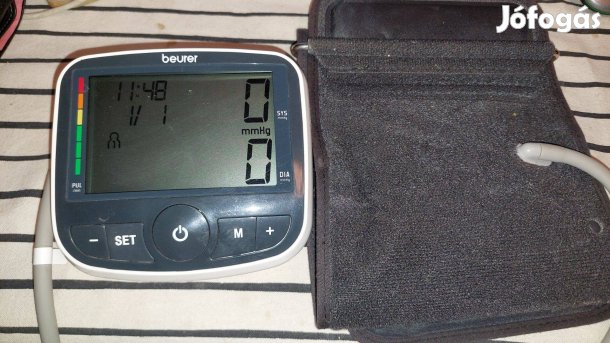 Beurer BM40 felkaros vérnyomásmérő