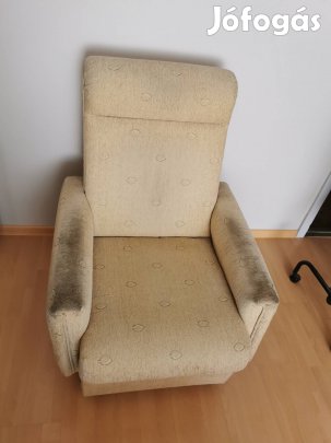 Bézs Fotel kopott felülettel