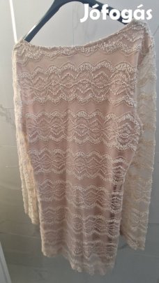 Bézs csipkeruha bélelt cimkés új