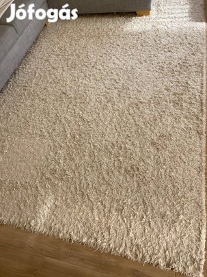 Bézs shaggy szőnyeg