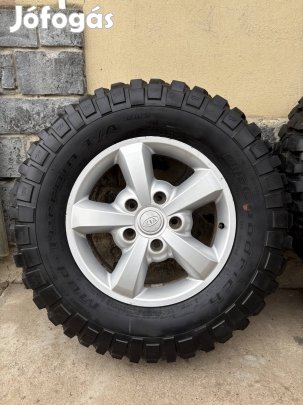Bfgoodrich LT255/75 R17 + 5x139.5 Sorento alufelni