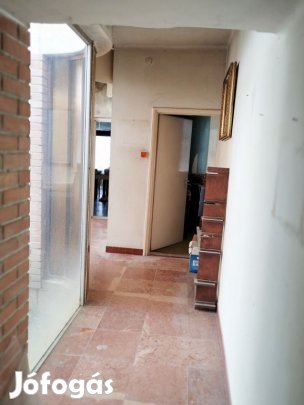 Biatorbágy, Füzes patak közelében utca, 400 m2-es, 2 generációs,