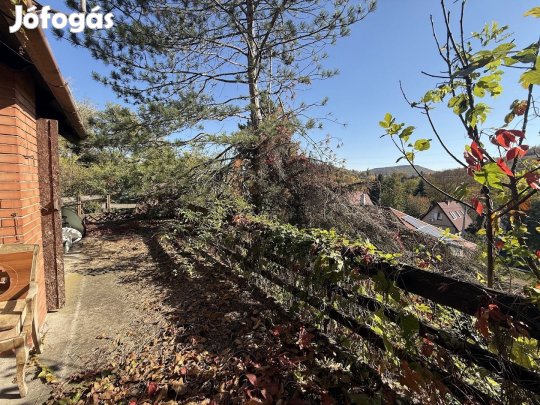 Biatorbágy egyik legszebb pontján  eladó örökpanorámás, osztható tele