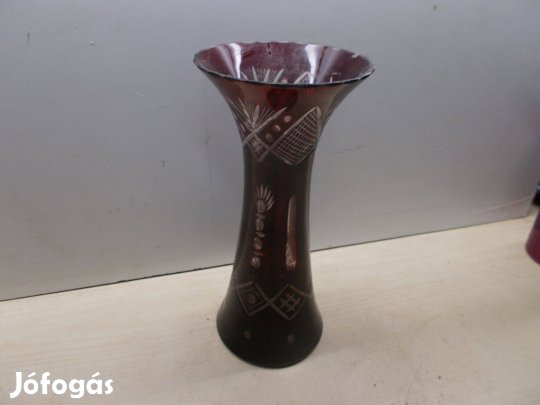 Bíbor vörös Burgundy csiszolt kristály váza -Antik-