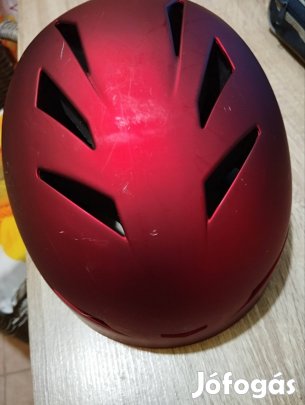 Bicikli bisztonság egy jó sisak.