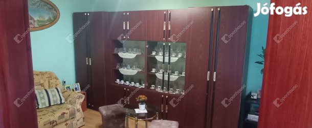 Bicskén rendezett családi ház eladó!