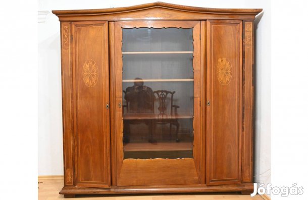 Biedermeier antik szekrény, intarziás keskeny, filigrán, gyönyörű