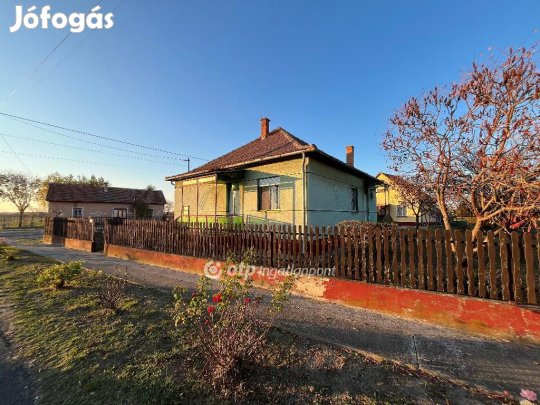 Bihartordai eladó 108 nm-es ház