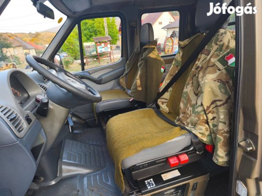 Billenő platós 4x4 terepes Mercedes Sprinter Német katonai honvédségi