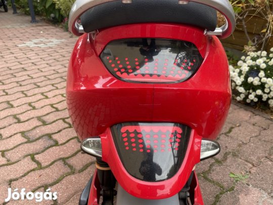 Bird Wave Smart elektromos tesztrobogó, új 72V 24Ah-s lítium akkuval