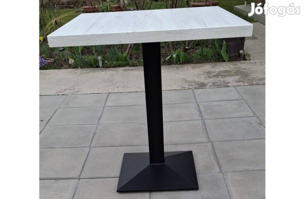 Bisztró asztal - terasz asztal